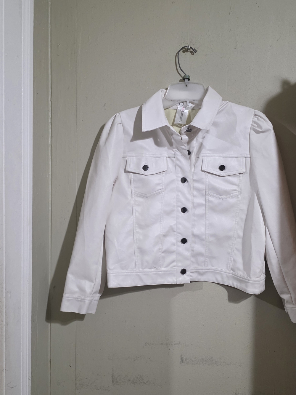 TCEC White Button-Front Jean Jacket with Puff Shoulders Used Size M